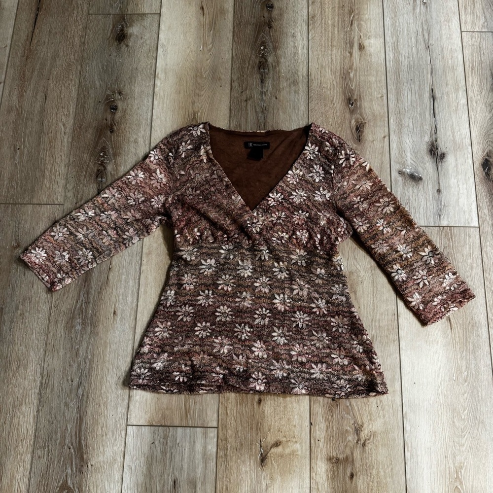 INC International Concepts floral V-Neck blouse, cream silver gold, stretchy, L. - Picture 2 of 12